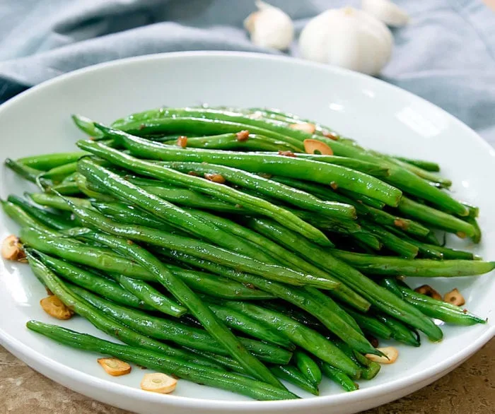 Fresh whole green beans