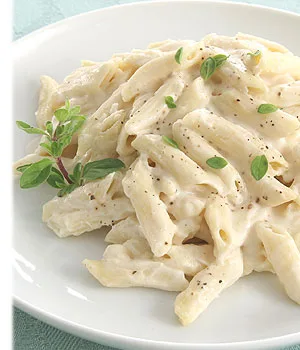 Alfredo penne pasta