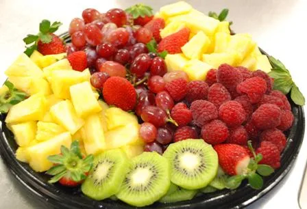 Fresh fruit platter appetizer