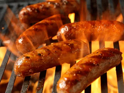 Grilled hot link sausages